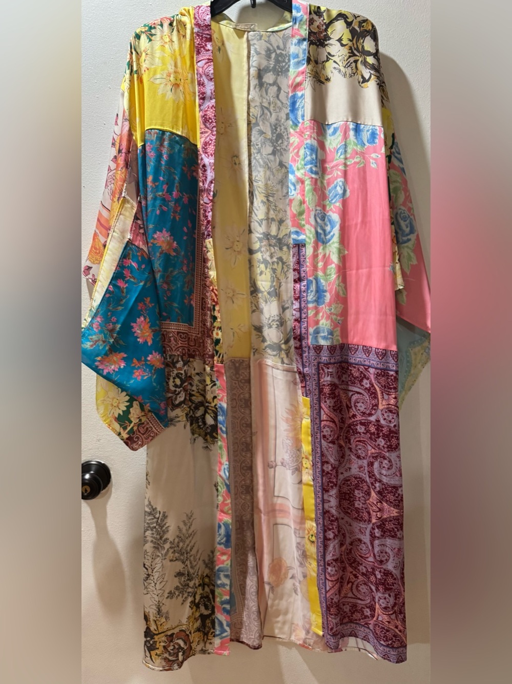 Free people Patch with love Satin Kimono Robe - Pink Multi - Picture 5 of 9